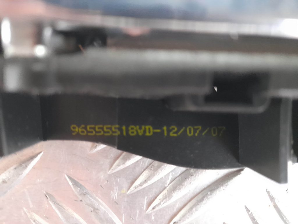 Salona durvju rokturis, priekšējais kreisais priekš CITROEN PICASSO 2007 2 Salona durvju rokturis, priekšējais kreisais priekš CITROEN PICASSO 2007