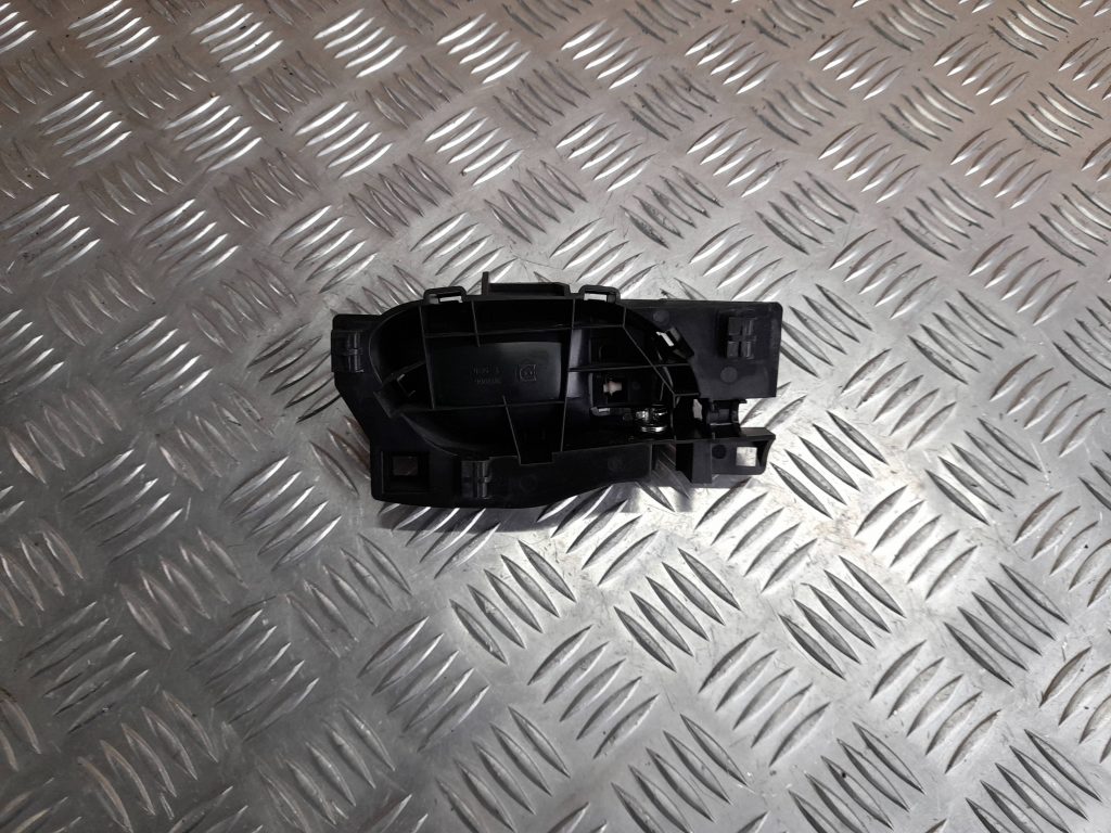 Salona durvju rokturis, priekšējais kreisais priekš CITROEN PICASSO 2007 3 Salona durvju rokturis, priekšējais kreisais priekš CITROEN PICASSO 2007