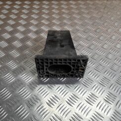 Priekšēja bufera kronšteins priekš CITROEN PICASSO 2007