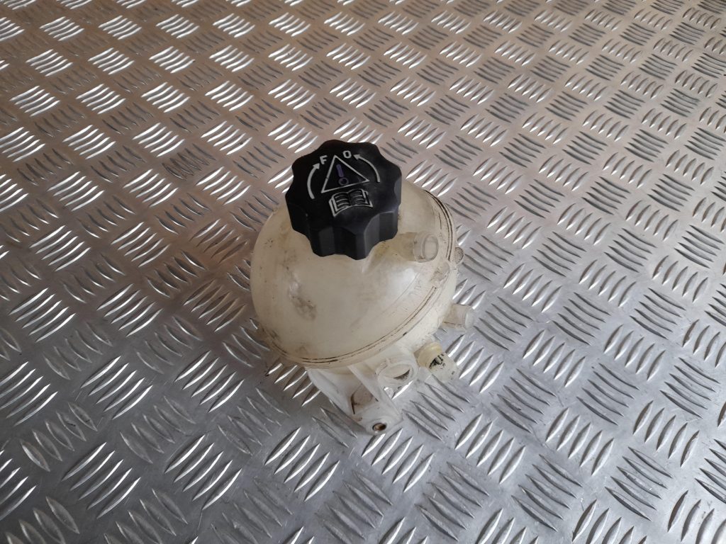 Dzesēšanas šķidruma tvertne priekš CITROEN PICASSO 2007 1 Dzesēšanas šķidruma tvertne priekš CITROEN PICASSO 2007