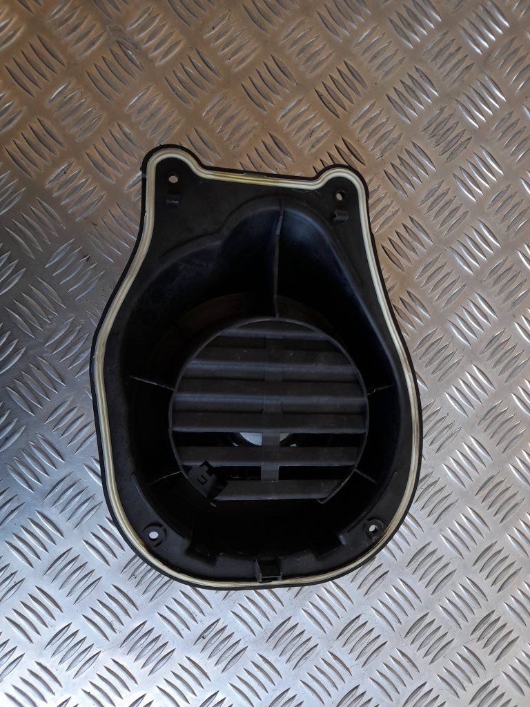 Durvju skaļrunis, apakšā priekš CITROEN PICASSO 2007