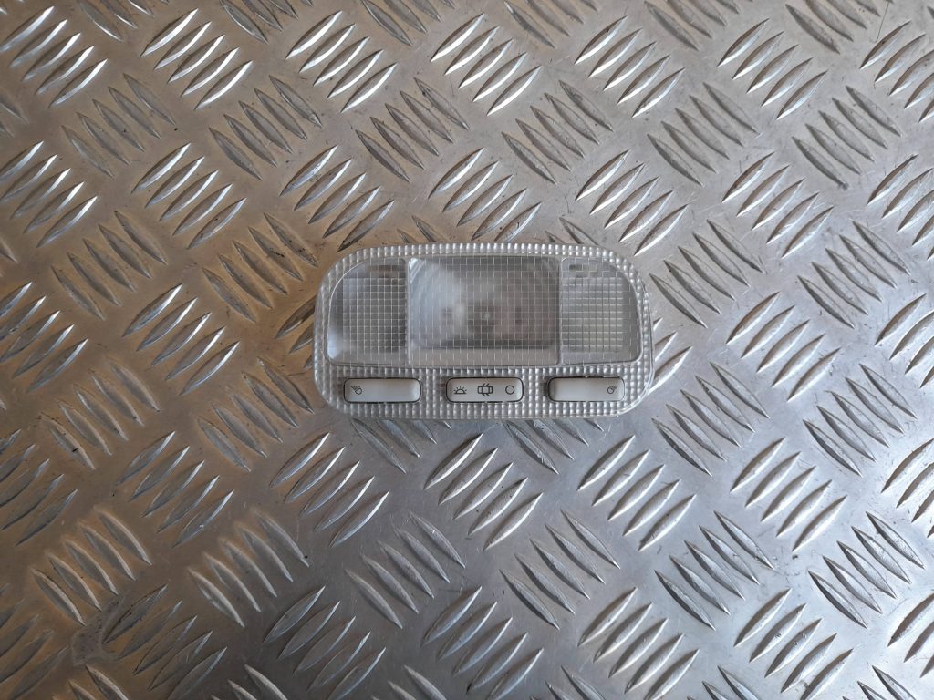 Priekšējo sēdvietu apgaismojums priekš CITROEN PICASSO 2007 1 Priekšējo sēdvietu apgaismojums priekš CITROEN PICASSO 2007