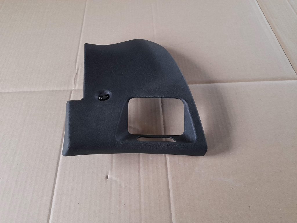 Mērinstrumentu paneļa apdare (zem stūres) priekš CITROEN PICASSO 2007 1 Mērinstrumentu paneļa apdare (zem stūres) priekš CITROEN PICASSO 2007