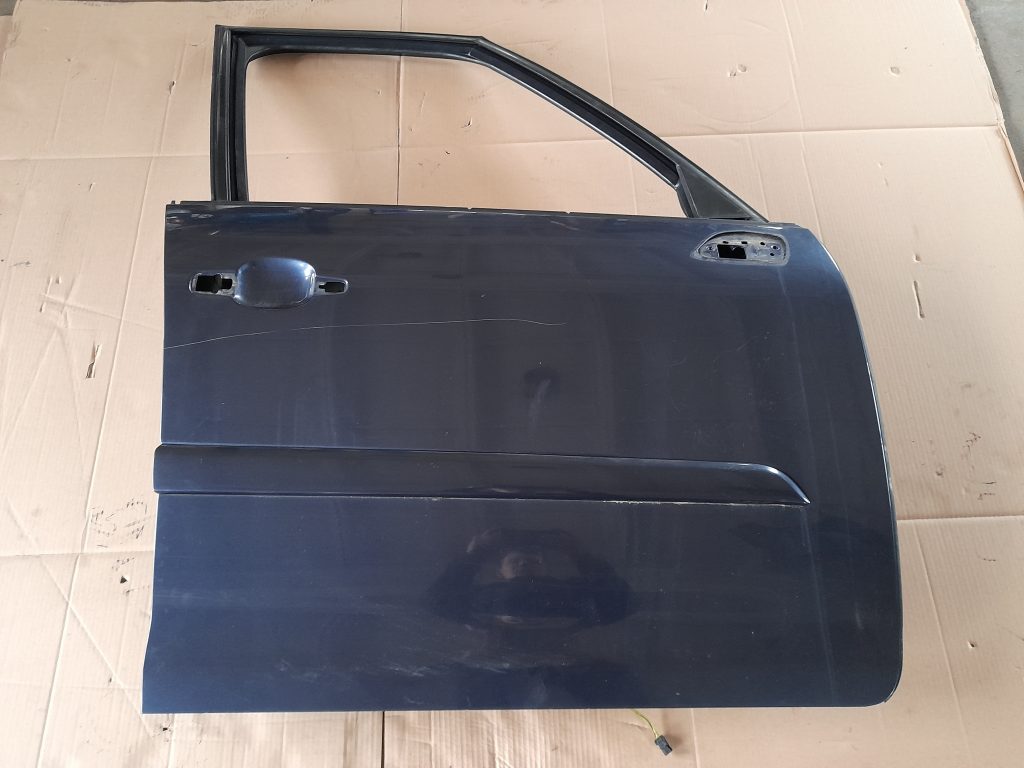 Priekšējās labās durvis priekš CITROEN PICASSO 2007