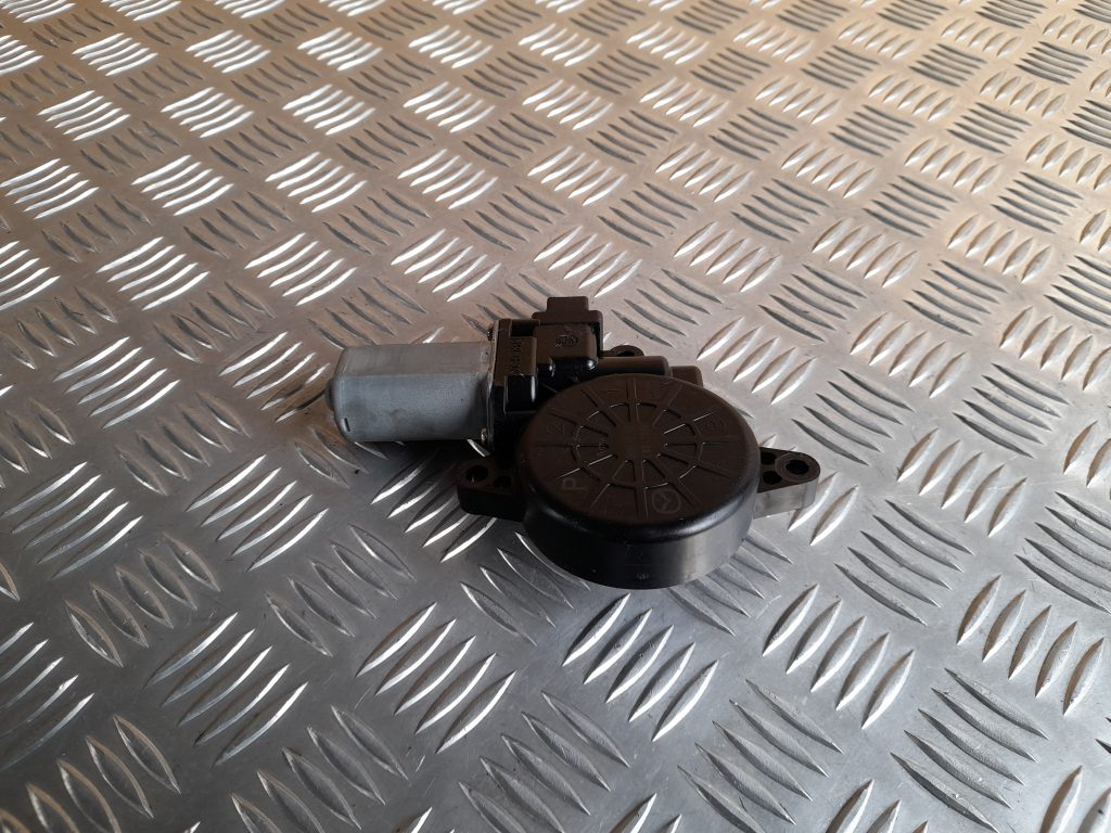 Elektrisko stiklu motors priekš MAZDA 6 2008 1 Elektrisko stiklu motors priekš MAZDA 6 2008