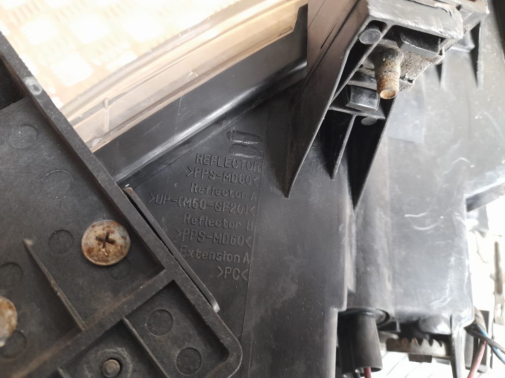 Priekšējais labais lukturis priekš MAZDA 6 2008 3 Priekšējais labais lukturis priekš MAZDA 6 2008