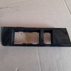 Mērinstrumentu paneļa dekoratīvā uzlika priekš MAZDA 6 2008