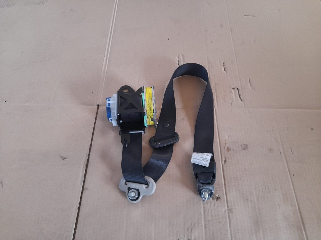 Aizmugurējā labā drošības josta priekš MAZDA 6 2008 1 Aizmugurējā labā drošības josta priekš MAZDA 6 2008