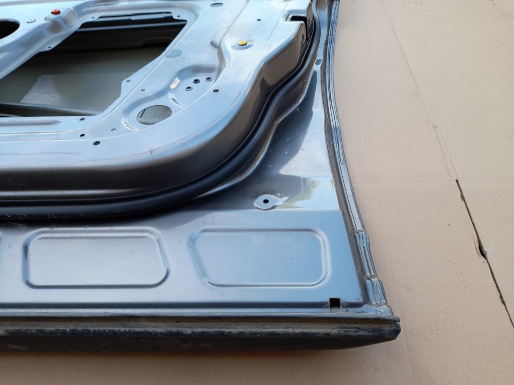 Priekšējās labās durvis priekš RANGE ROVER SPORT 2007 6 Priekšējās labās durvis priekš RANGE ROVER SPORT 2007