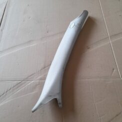 Priekšējas salona statnes apdare priekš RANGE ROVER SPORT 2007