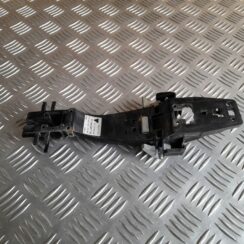 Aizmugurējais kreisais durvju rokturis priekš RANGE ROVER SPORT 2007