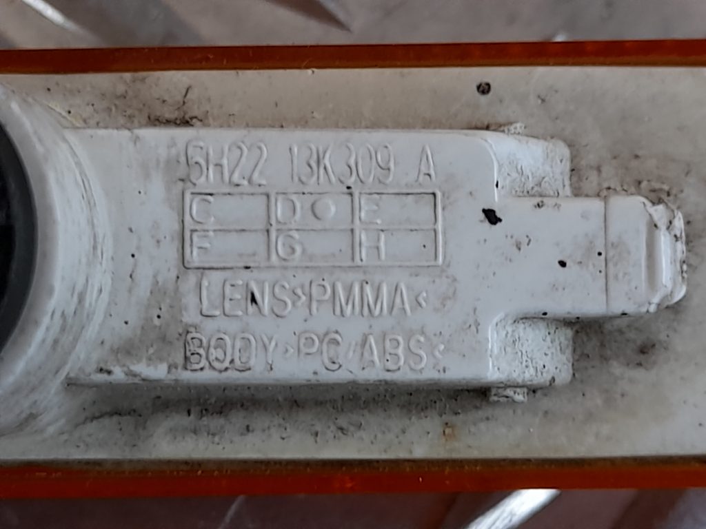 Pagrieziena signala lukturis priekš RANGE ROVER SPORT 2007