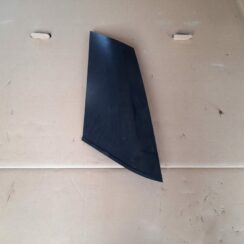 Aizmugurēja spārna uzlika (moldings) priekš RANGE ROVER SPORT 2007