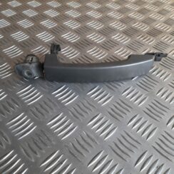 Priekšējāis kreisais durvju rokturis priekš RANGE ROVER SPORT 2007