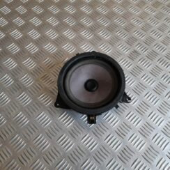 Durvju skaļrunis, apakšā priekš VOLVO V70 2003 SILVER