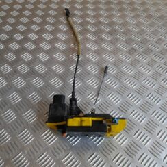 Aizmugurējo kreiso durvju slēdzene priekš VOLVO V70 2003 SILVER