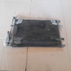 Gaisa kondicioniera radiators priekš VOLVO V70 2003 SILVER