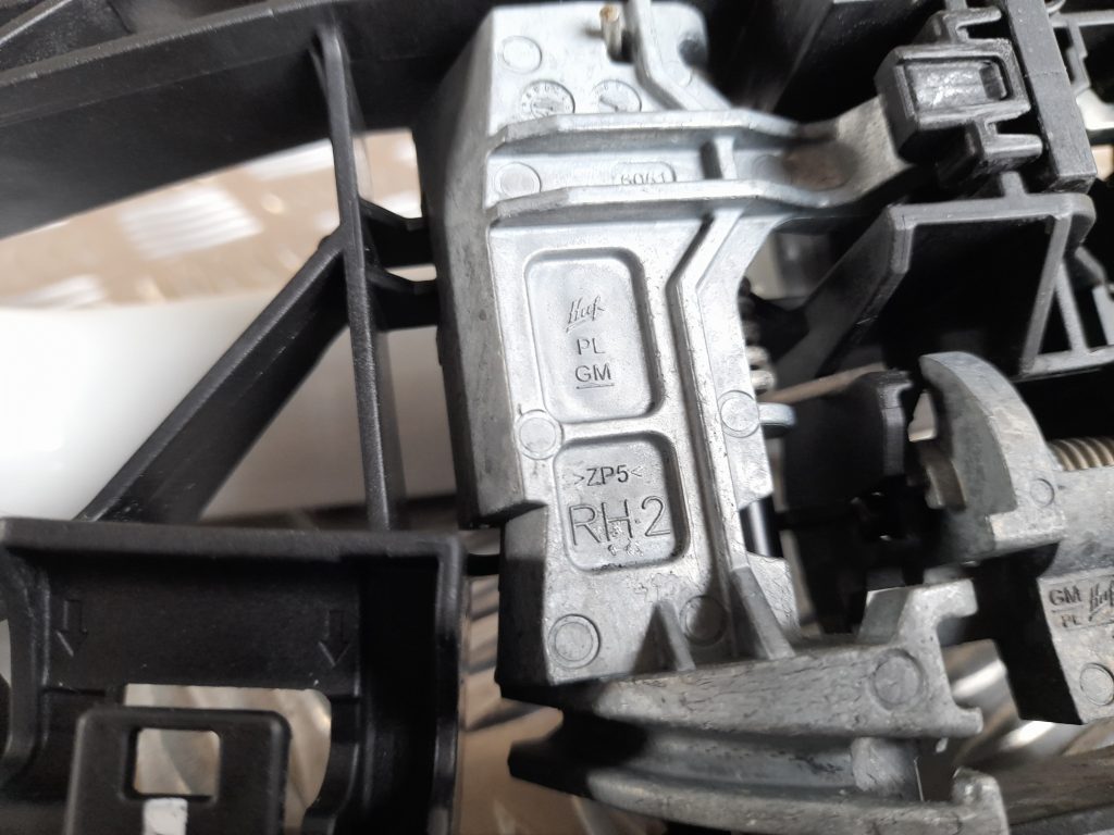 Aizmugurējāis labais durvju rokturis priekš OPEL ASTRA SPORT 2017