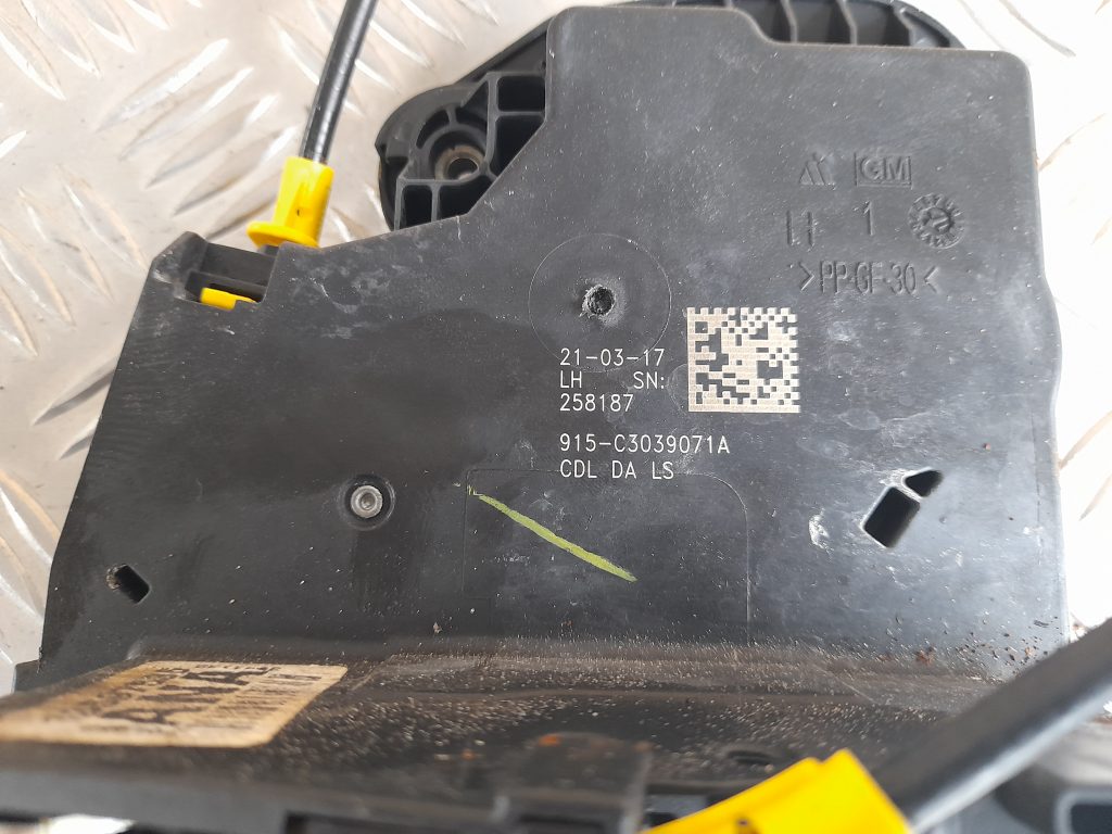 Priekšējo kreiso durvju slēdzene priekš OPEL ASTRA SPORT 2017