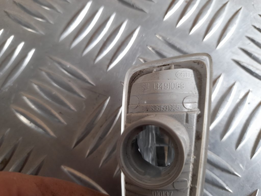 Pagrieziena signala lukturis priekš OPEL ASTRA SPORT 2017 2 Pagrieziena signala lukturis priekš OPEL ASTRA SPORT 2017