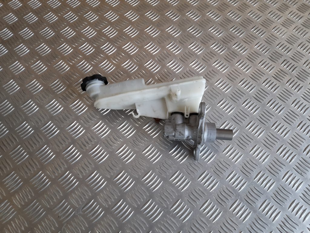 Bremžu pastiprinātāja galvenais cilindrs priekš OPEL ASTRA SPORT 2017