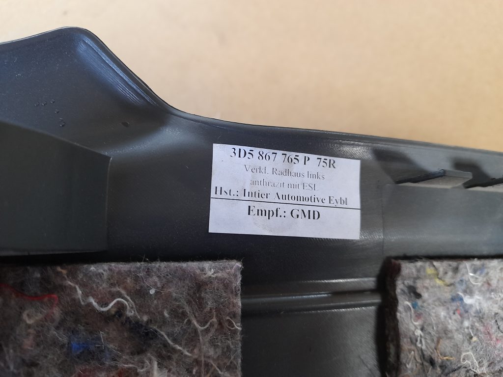 Sliekšņa aizmugurēja laba uzlika (salonā) priekš VW PHAETON 2005