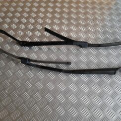 Vējstikla slotu turētāju komplekts priekš VW PHAETON 2005