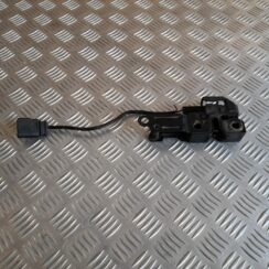 Pārsega slēdzene priekš VW PHAETON 2005