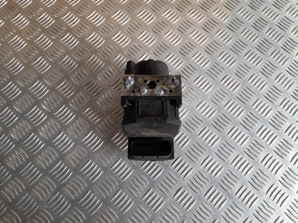 ABS bloks priekš VW PHAETON 2005