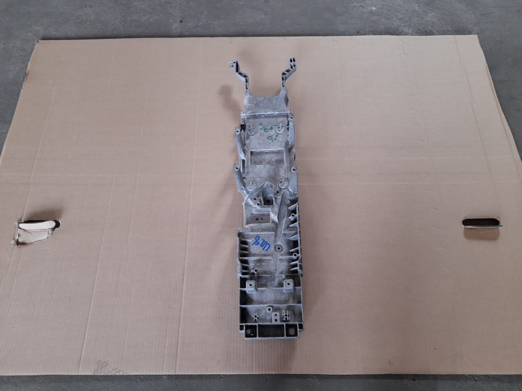 Ātrumkārbas kronšteins priekš VOLVO XC60 2009 1 Ātrumkārbas kronšteins priekš VOLVO XC60 2009