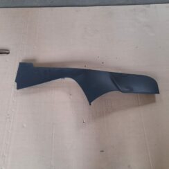 Centrālās konsoles (apdares) sānu panelis priekš VOLVO XC60 2009