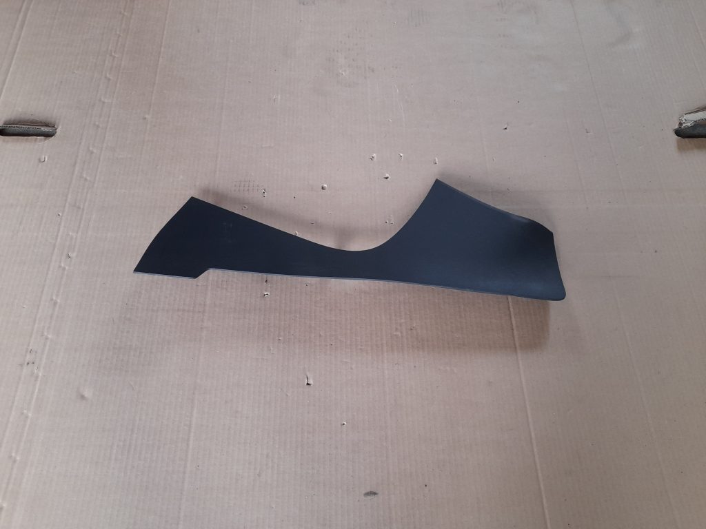 Centrālās konsoles (apdares) sānu panelis priekš VOLVO XC60 2009