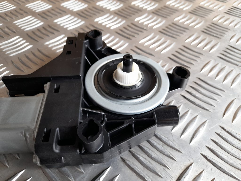 Elektrisko stiklu motors priekš VOLVO XC60 2009