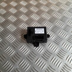 Priekšējo labo durvju vadības bloks priekš VOLVO XC60 2009