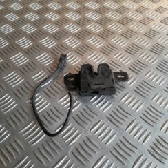 Pārsega slēdzene priekš VOLVO XC60 2009