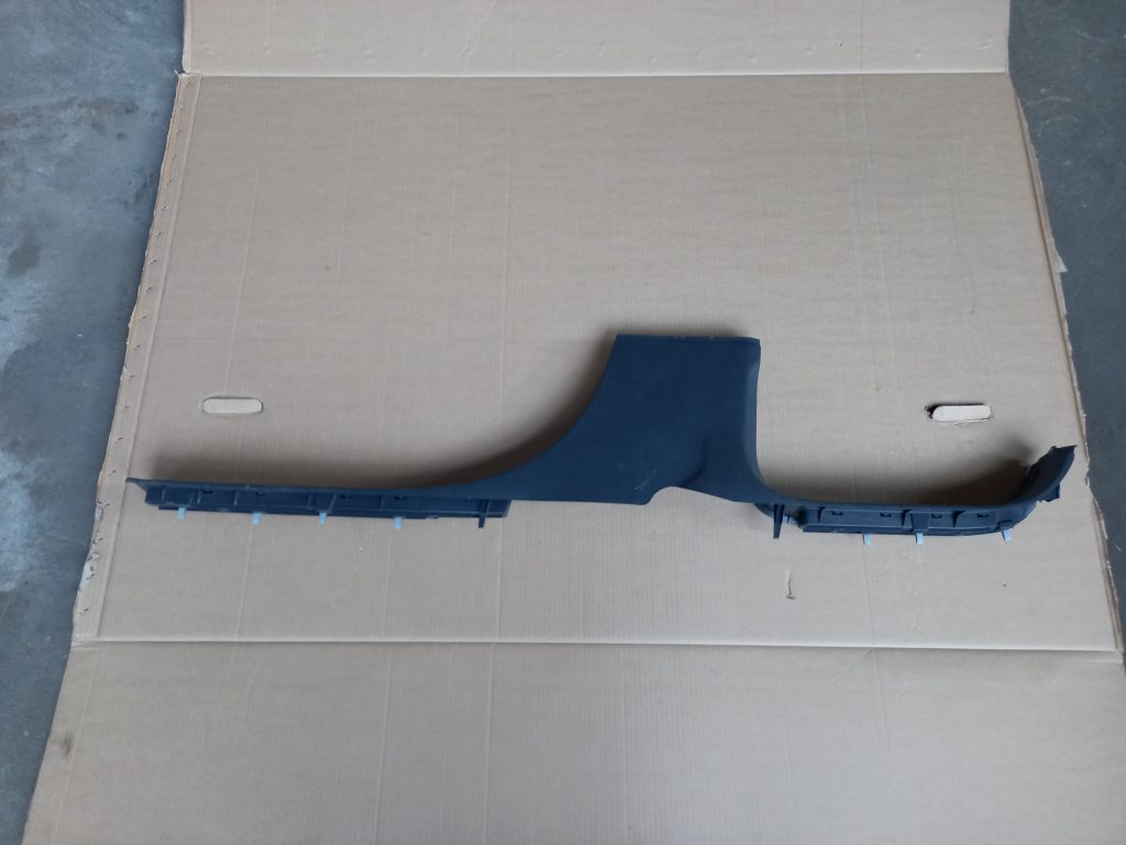 Sliekšņa laba uzlika priekš VW TOUAREG 2007 1 Sliekšņa laba uzlika priekš VW TOUAREG 2007