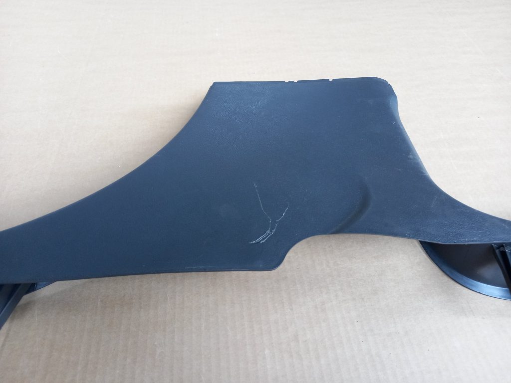 Sliekšņa laba uzlika priekš VW TOUAREG 2007 2 Sliekšņa laba uzlika priekš VW TOUAREG 2007