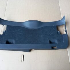 Bagāžnieka vāka liela apdare priekš VW TOUAREG 2007