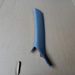 Priekšējas salona statnes apdare priekš VW TOUAREG 2007