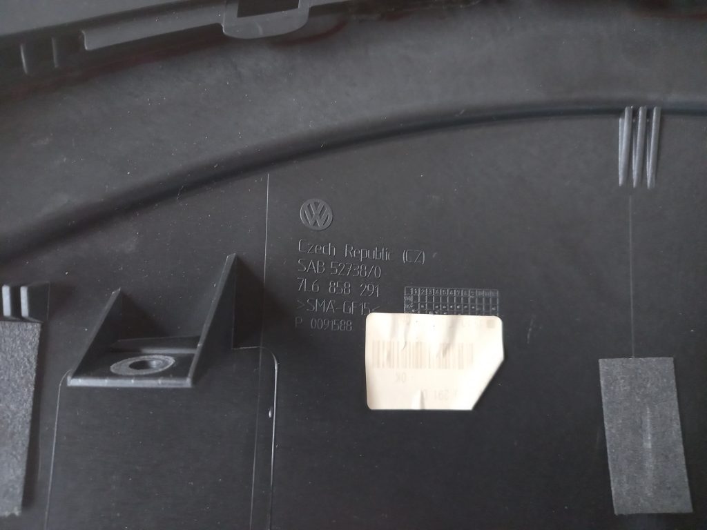 Spidometra apdare priekš VW TOUAREG 2007 3 Spidometra apdare priekš VW TOUAREG 2007