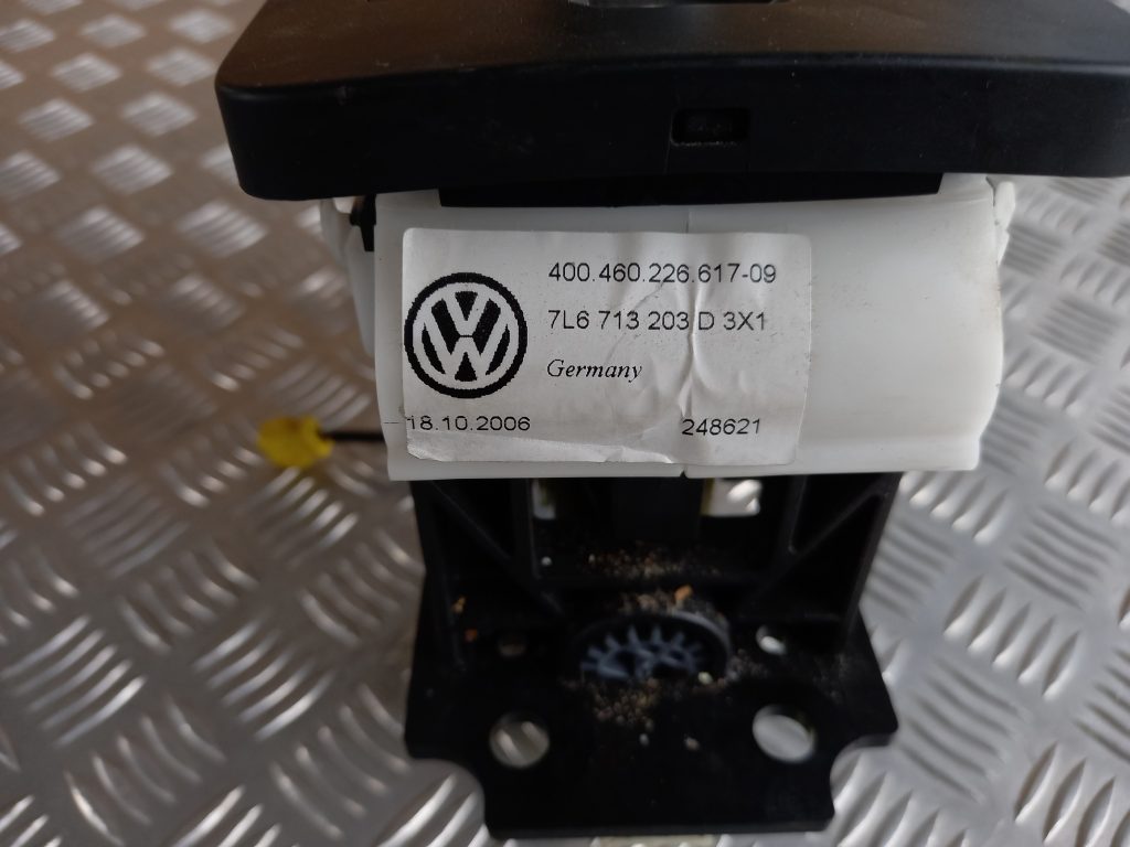 Ātrumu pārslēgšanas slēdzis priekš VW TOUAREG 2007