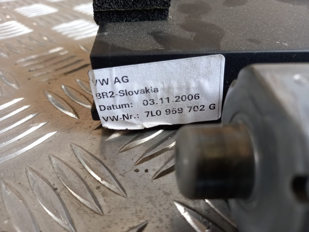 Elektrisko stiklu motors priekš VW TOUAREG 2007