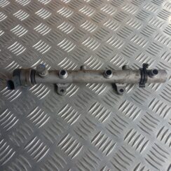 Degvielas sadales caurule priekš VW TOUAREG 2007