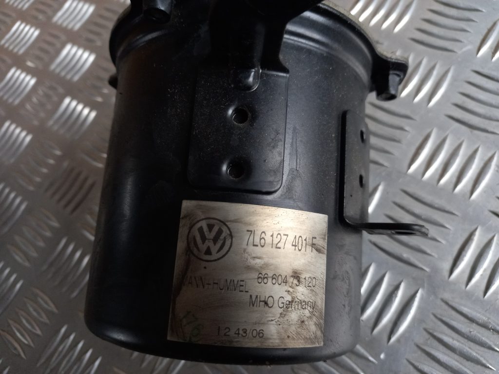 Degvielas filtra korpuss priekš VW TOUAREG 2007 2 Degvielas filtra korpuss priekš VW TOUAREG 2007