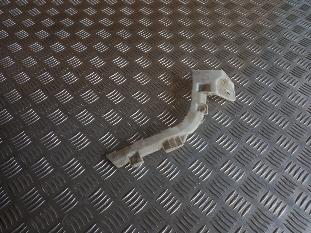 Aizmugurējā spārna un bufera stiprinājums priekš MITSUBISHI ASX 2011