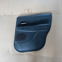 Aizmugurējo labo durvju apdare priekš MITSUBISHI ASX 2011