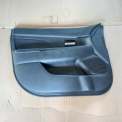 Priekšējo kreiso durvju apdare priekš MITSUBISHI ASX 2011