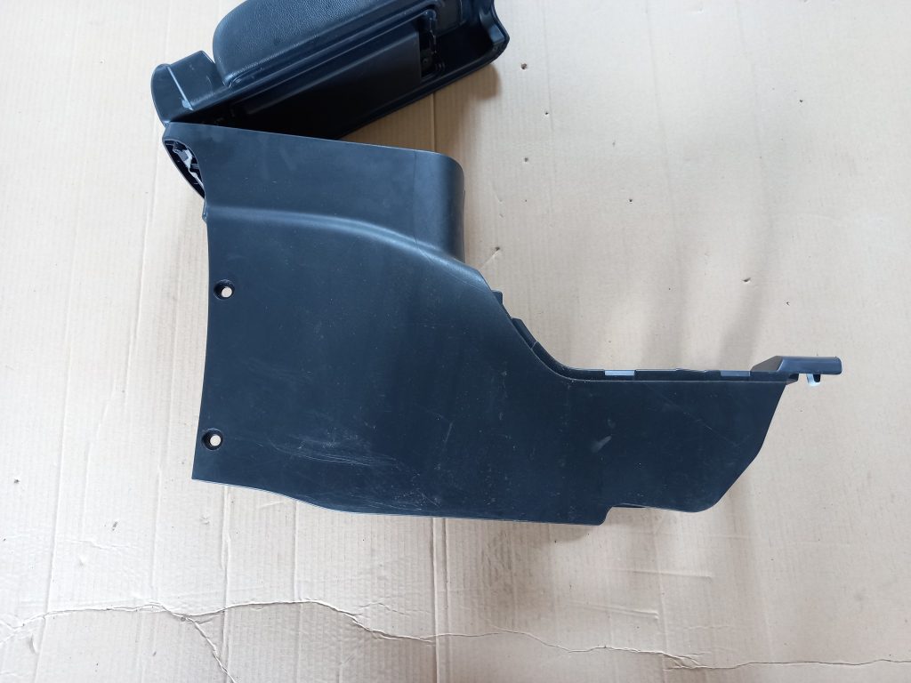 Centrālās konsoles apdares lielākā daļa priekš MITSUBISHI ASX 2011 3 Centrālās konsoles apdares lielākā daļa priekš MITSUBISHI ASX 2011