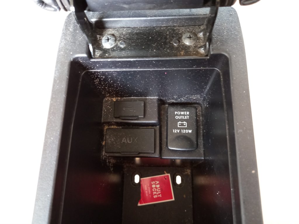 Centrālās konsoles apdares lielākā daļa priekš MITSUBISHI ASX 2011 5 Centrālās konsoles apdares lielākā daļa priekš MITSUBISHI ASX 2011