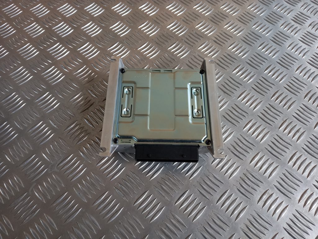 Audio pastiprinātāja bloks priekš VW PASSAT CC 2009